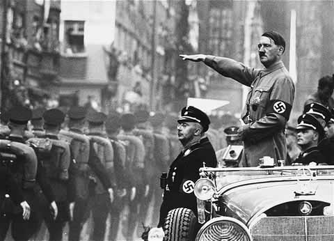 adolf hittler la comanda