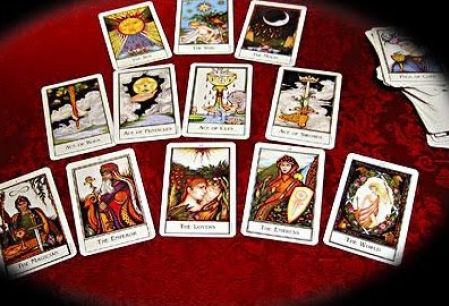 Anunt Imagine - Consultatii in Tarot si ghicit in cafea