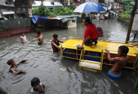Filipine: Furtuna tropicala Washi a cauzat moartea a peste 596 persoane 