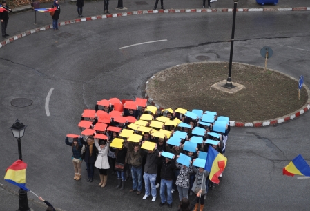 Flash-mob de 1 Decembrie, la Rapa Galbena (Galerie Foto)