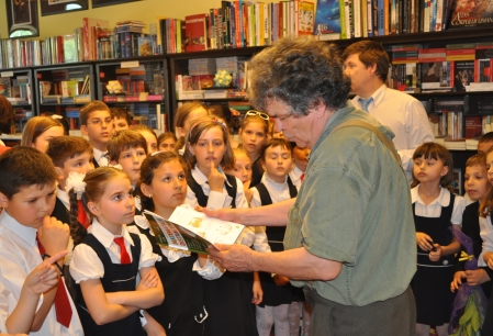 „Matematica distractiva” pentru copii, la Libraria Avant-Garde (Vezi FOTO)